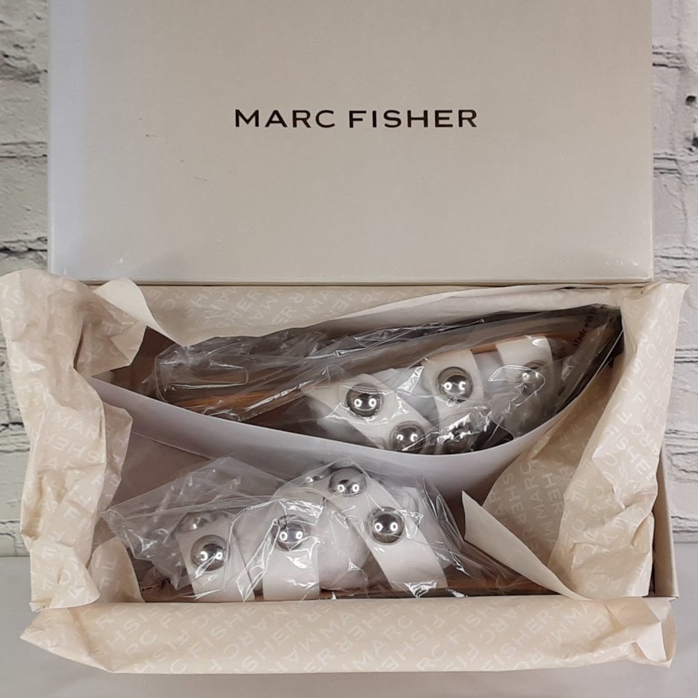 MARC FISHER 'BRYTE' DOMÈ STUDD CRISS~CROSS FLAT SLIP ON SLIDE SANDALS WHITE 7 - Picture 14 of 16
